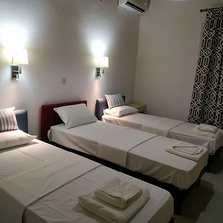 Apartmanhotel Alykes Family 3*