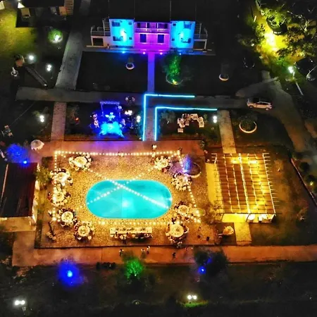 Hotel de apartamente Alykes Family 3*